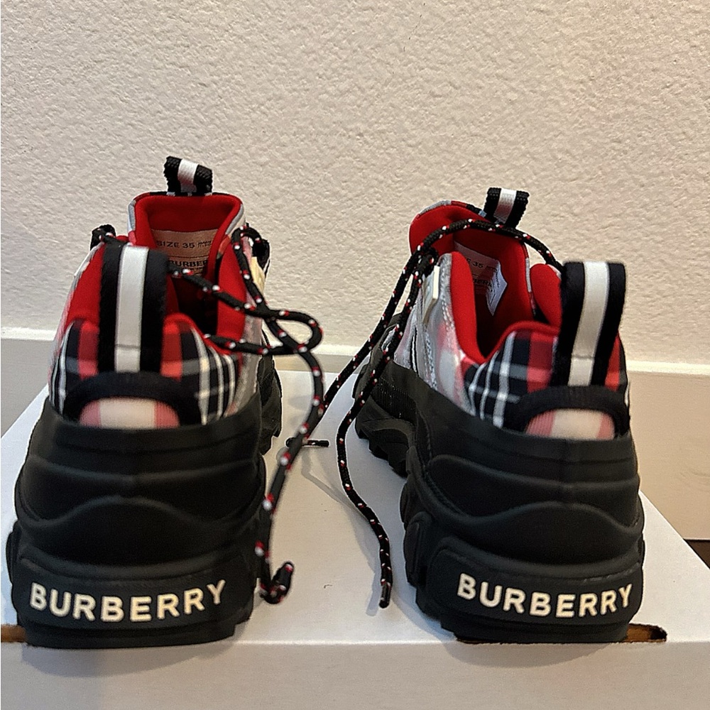 Burberry Mens Arthur Low Top Hiking Boots Sneakers Shoes Red/Black/White - Picture 4 of 6